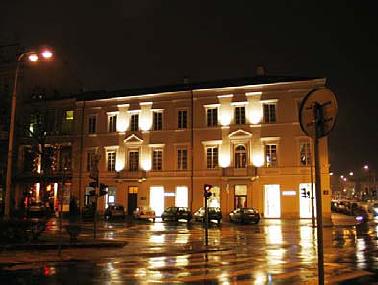 nieprawidłowe oświetlenie budynku