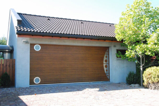 Segmentowa brama garażowa